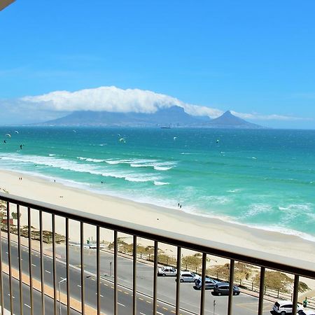 Blouberg Beachfront Apartment Bloubergstrand Exteriör bild
