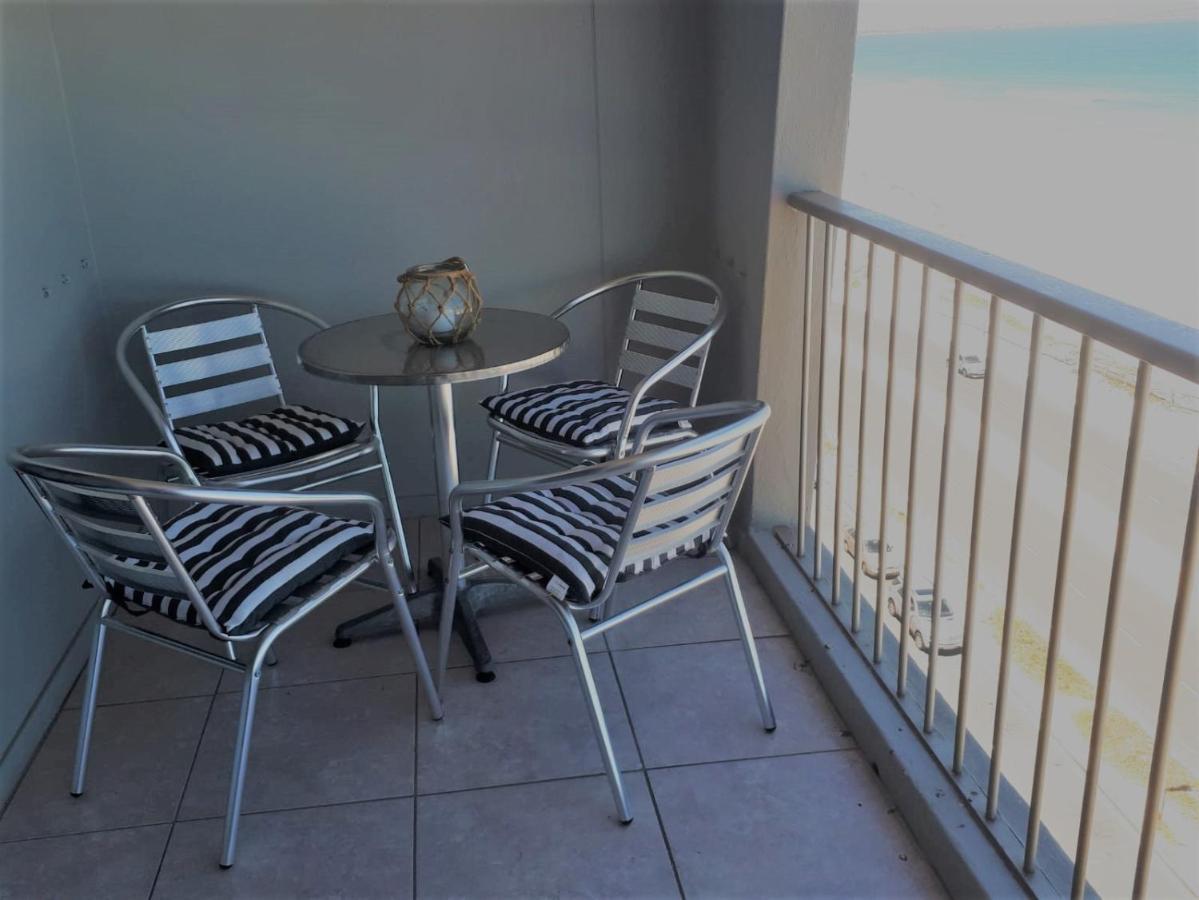Blouberg Beachfront Apartment Bloubergstrand Exteriör bild