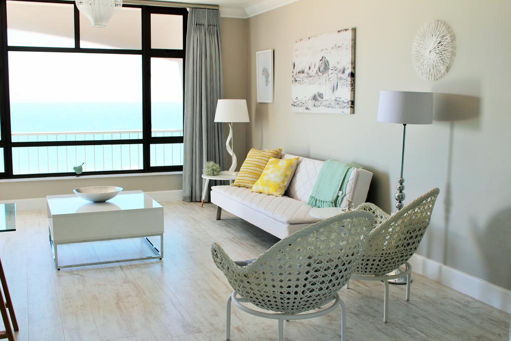 Blouberg Beachfront Apartment Bloubergstrand Rum bild