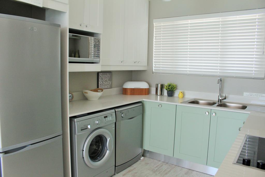 Blouberg Beachfront Apartment Bloubergstrand Rum bild