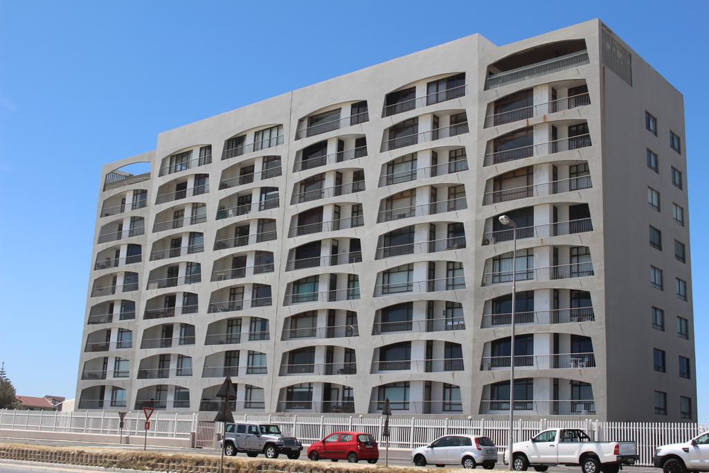 Blouberg Beachfront Apartment Bloubergstrand Rum bild