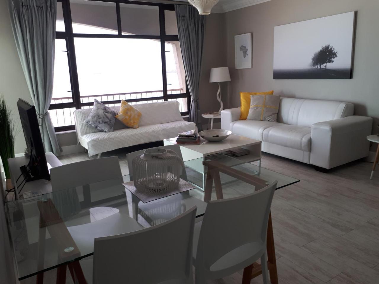 Blouberg Beachfront Apartment Bloubergstrand Exteriör bild